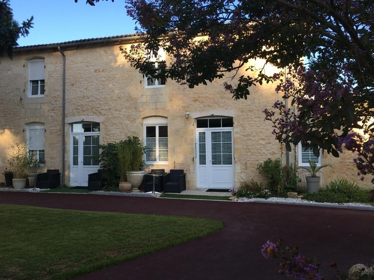 Jardin D'Arcy - Chambres D'Hotes Avec Piscine Et Spa Bois Esterno foto