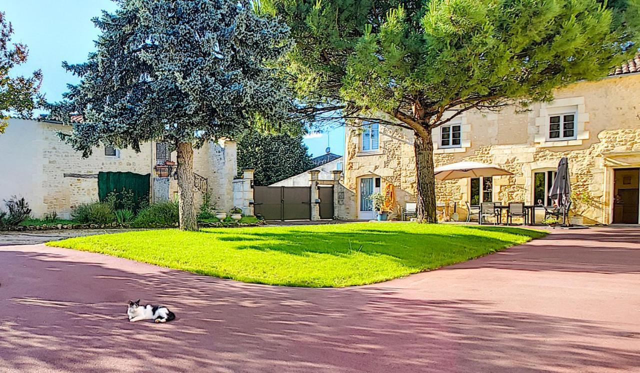 Jardin D'Arcy - Chambres D'Hotes Avec Piscine Et Spa Bois Esterno foto