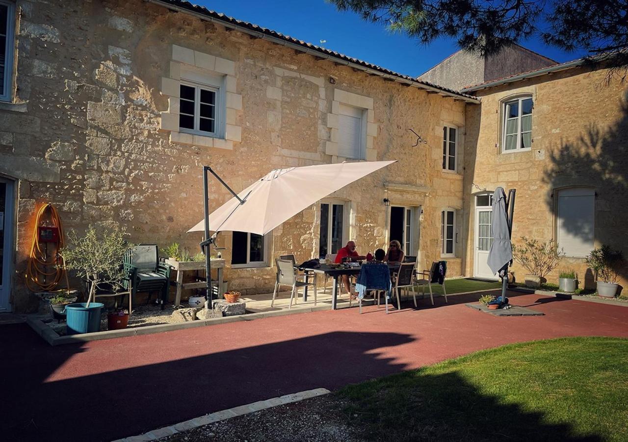 Jardin D'Arcy - Chambres D'Hotes Avec Piscine Et Spa Bois Esterno foto