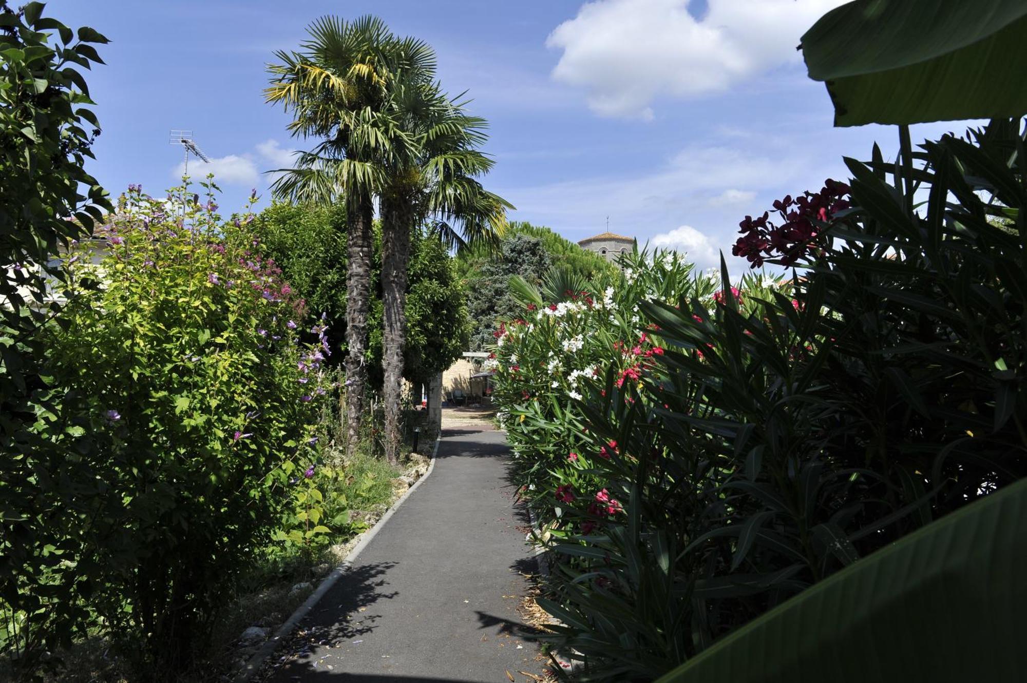 Jardin D'Arcy - Chambres D'Hotes Avec Piscine Et Spa Bois Esterno foto